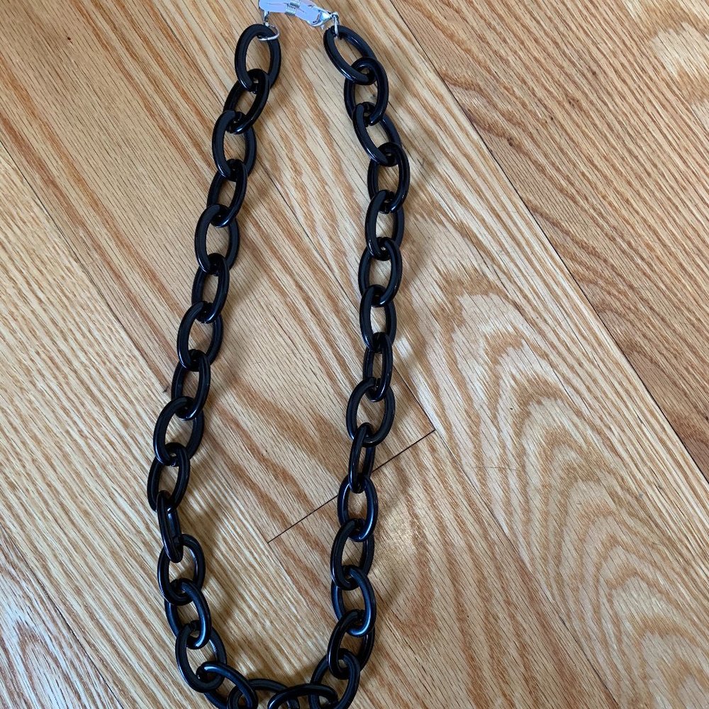 Chunky black chain link necklace